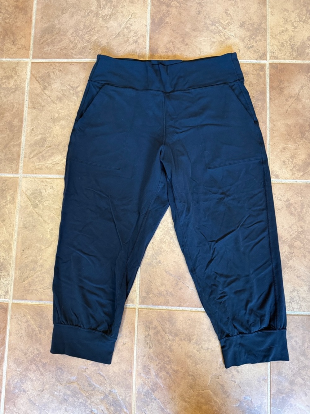 Lululemon Black Cropped Jogger Pants